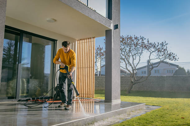 Best Pool Deck Cleaning  in Sealy, TX